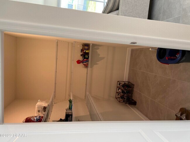 Building Photo - 325 Caryota Ct