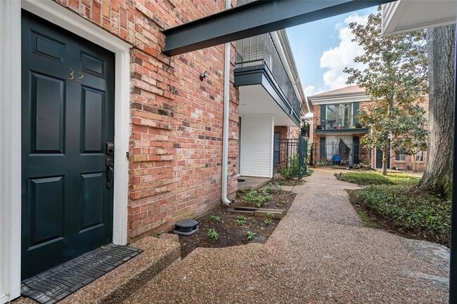Building Photo - 3400 Timmons Ln