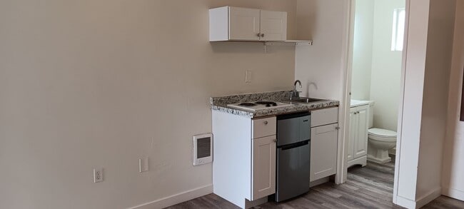 Interior Photo - 538 N. Main Street