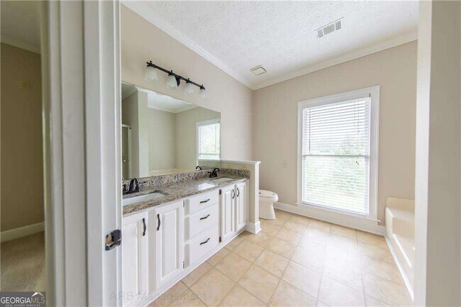 Building Photo - 2267 Bascomb Carmel Rd