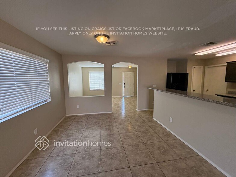 Building Photo - 3208 S 162nd Ln