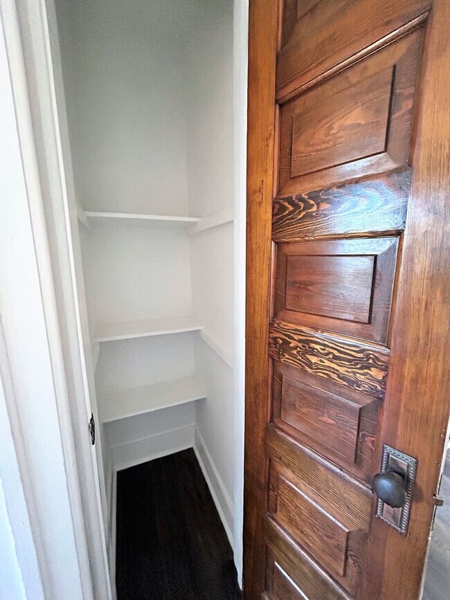 Building Photo - 217-217 S 9th St