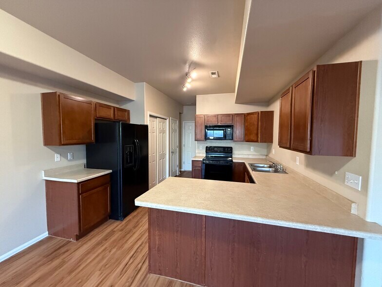 Building Photo - 775 Hailey Glenn Vw