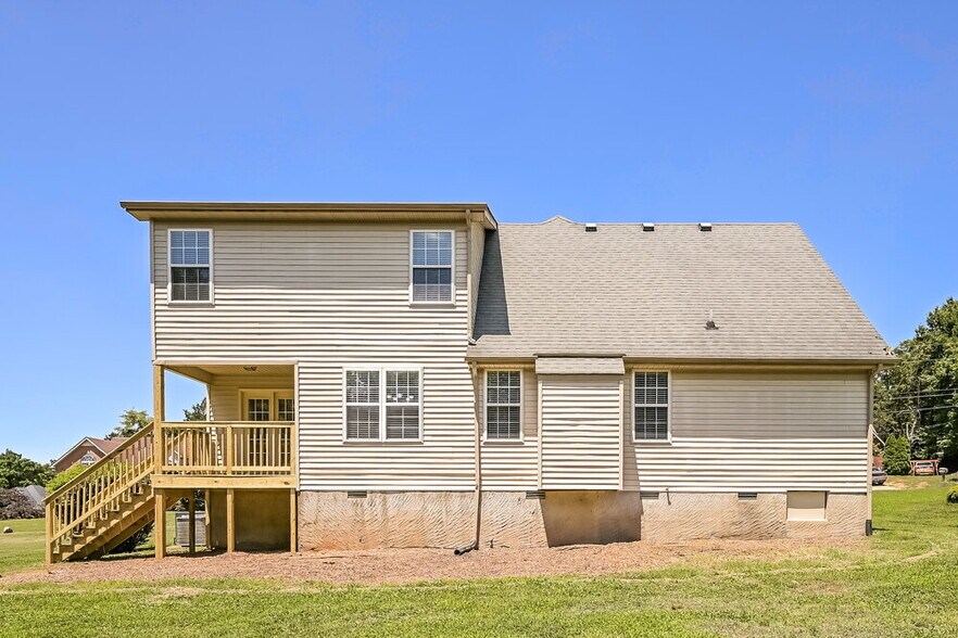 Building Photo - 1594 Laurel Ledge Dr