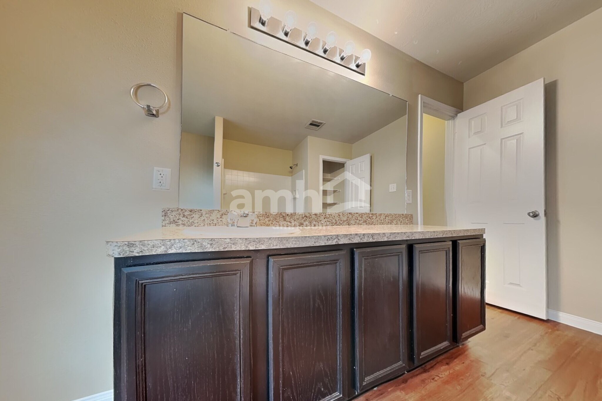 Building Photo - 847 Darbydale Crossing Ln