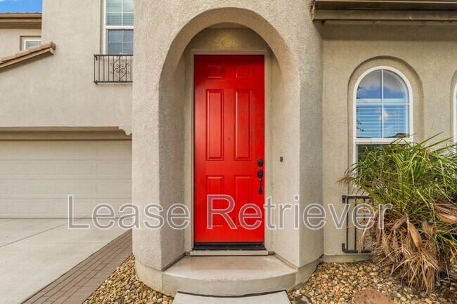 Building Photo - 479 W Esplanade Dr