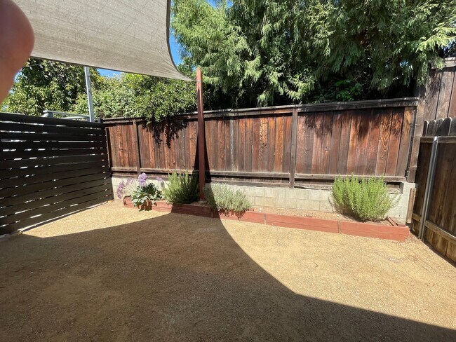 Building Photo - Coming soon! You won't want to miss this one! Beautiful fully furnished 1 Bedroom, 1 bath ADU in ...