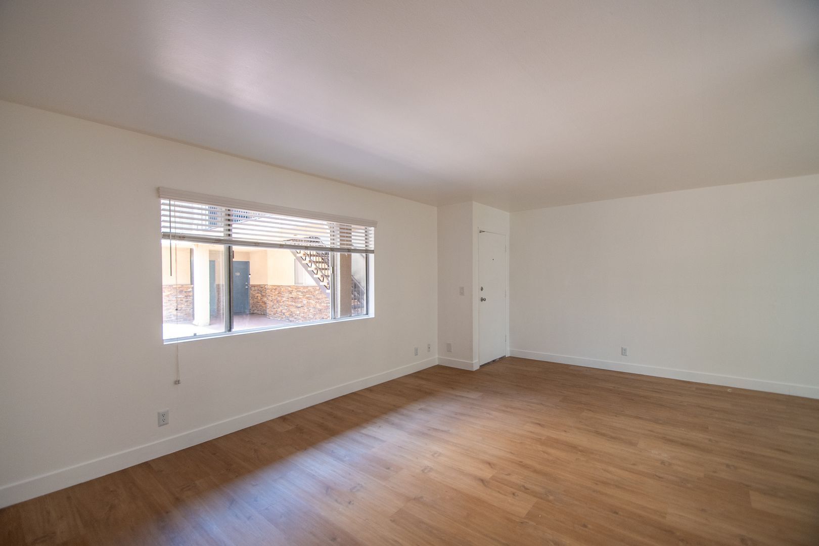 Building Photo - 6401 Riverton Ave
