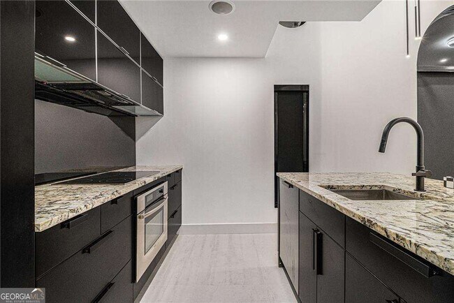 Building Photo - 199 14th St NE