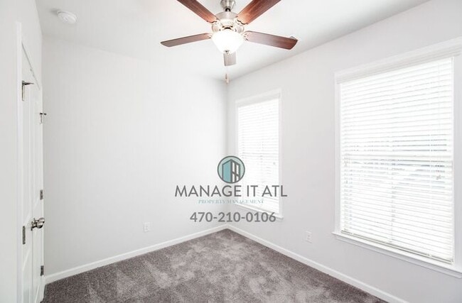 Building Photo - Great location! Elegant Townhome in Doraville