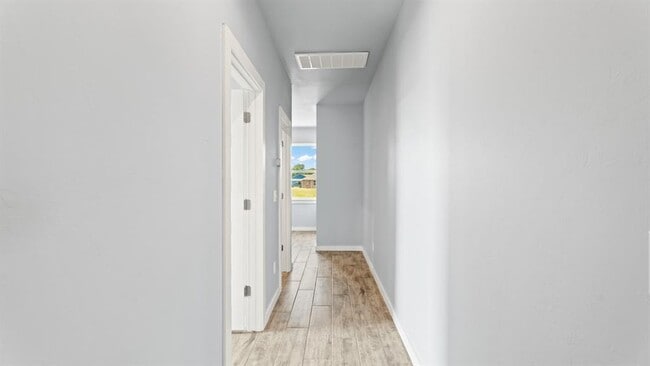 Building Photo - 213 Olde Ml Ct