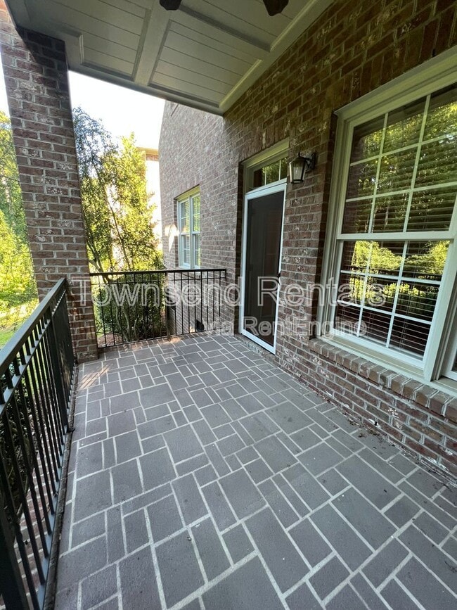 Building Photo - 2661 Lockwood Rd