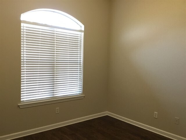 Building Photo - 4920 Misty River Rd