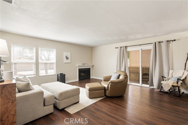 Primary Photo - 215 E Navilla Pl