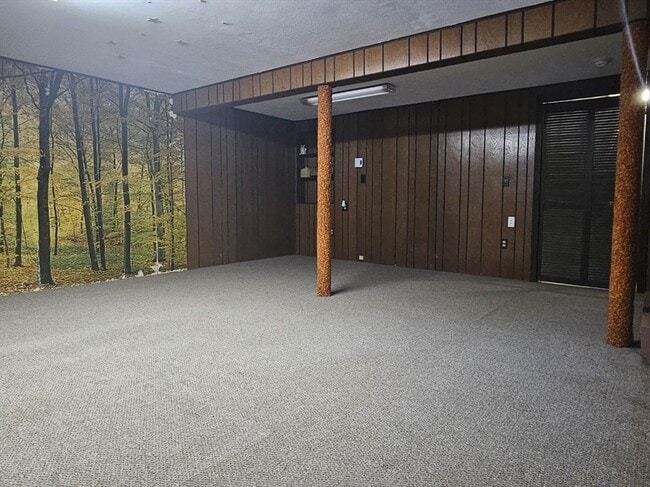 Building Photo - 27 Summer St