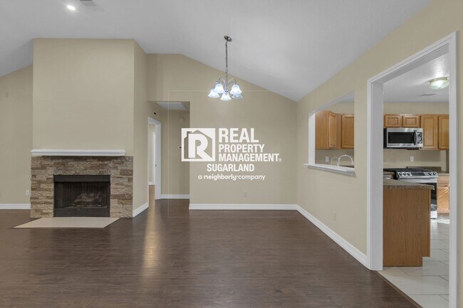 Building Photo - Fantastic Katy 3-2 close to everything