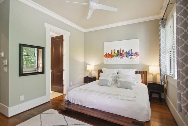 Building Photo - 519 N Highland Ave NE