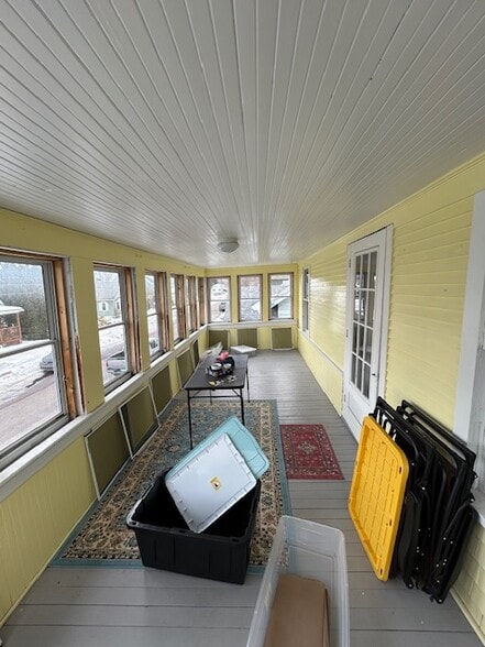 Building Photo - 11 Audet St