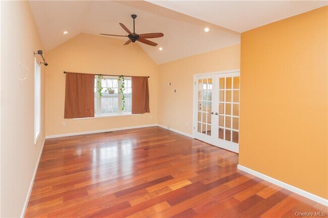 Building Photo - 66 Mulberry Ln