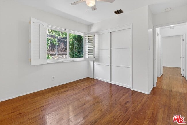 Building Photo - 626 Jamestown Rd