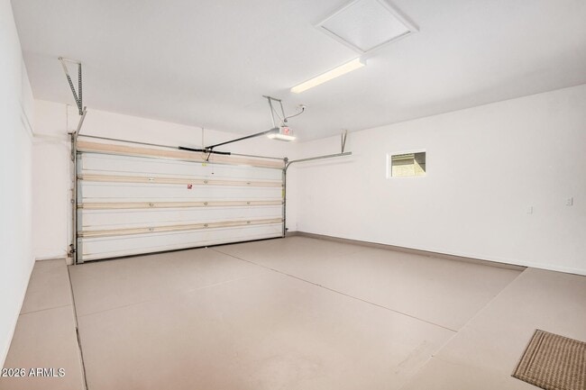 Building Photo - 9310 E Crystal Dr