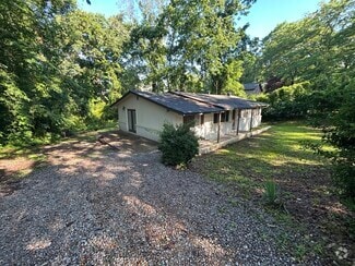 Building Photo - 217 Hilltop Rd