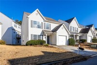 Building Photo - 400 Spring Head Dr SE