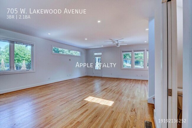 Building Photo - 705 W Lakewood Ave