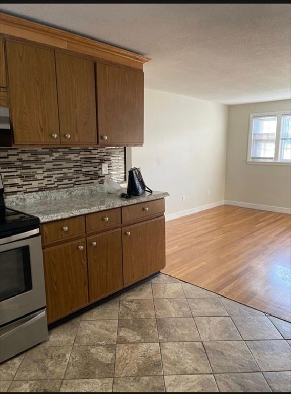 Building Photo - 775 Lagrange St