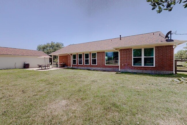 Building Photo - 2918 Amber Ln