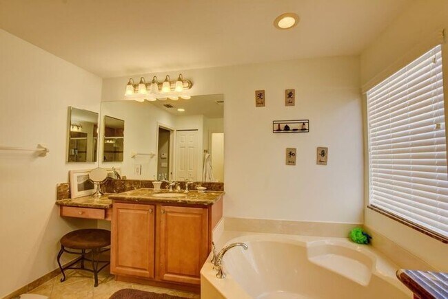 Building Photo - 8915 Morgan Landing Way