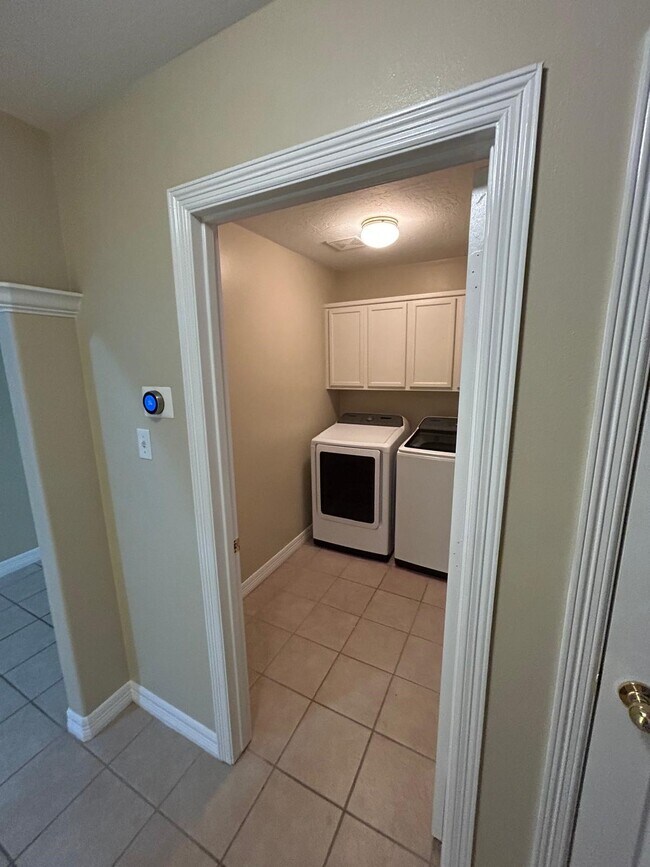 Building Photo - 3702 Mystic Cir