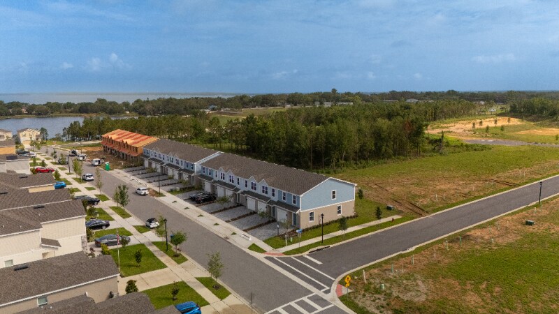 Building Photo - 3328 Thicket St