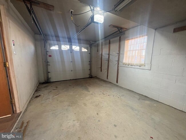 Building Photo - 119 E Padonia Rd