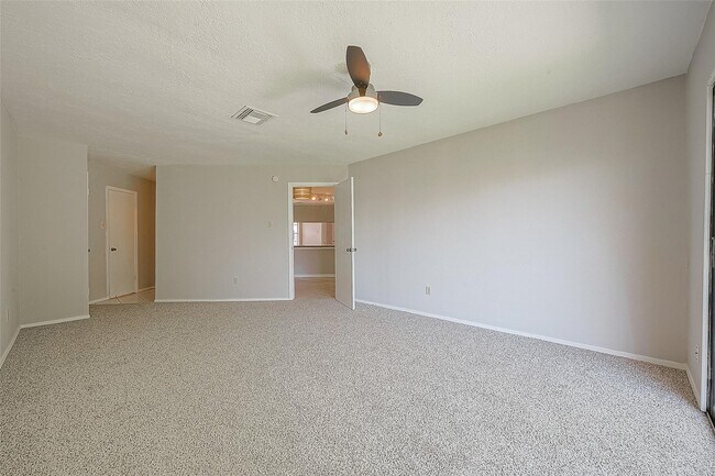 Building Photo - 19510 Westhaven Dr