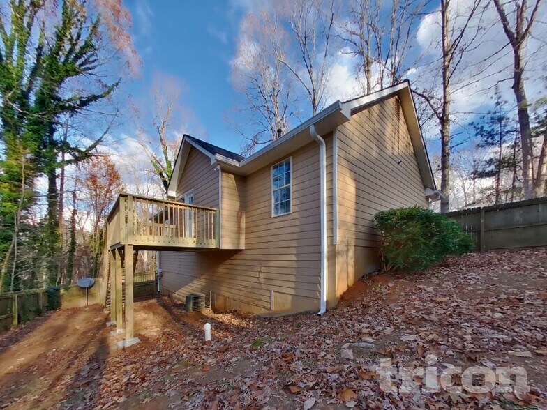 Building Photo - 128 Cliff Ct