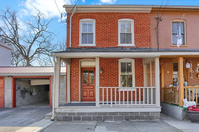 House/Garage - 144 Church Ave