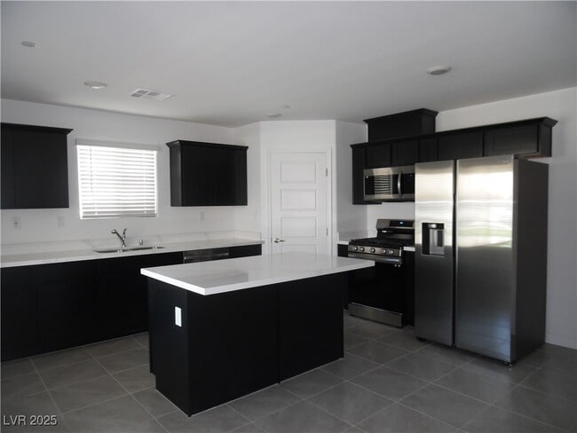Building Photo - 3532 Grecian Queen Ave