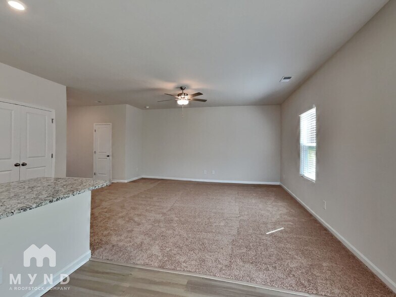 Building Photo - 218 Taverners Ln