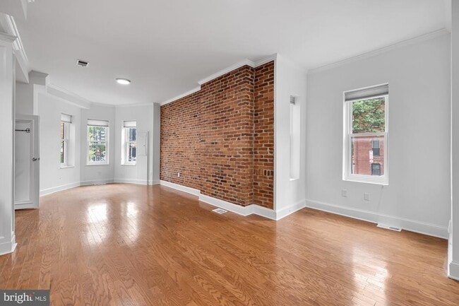 Building Photo - 817 T St NW