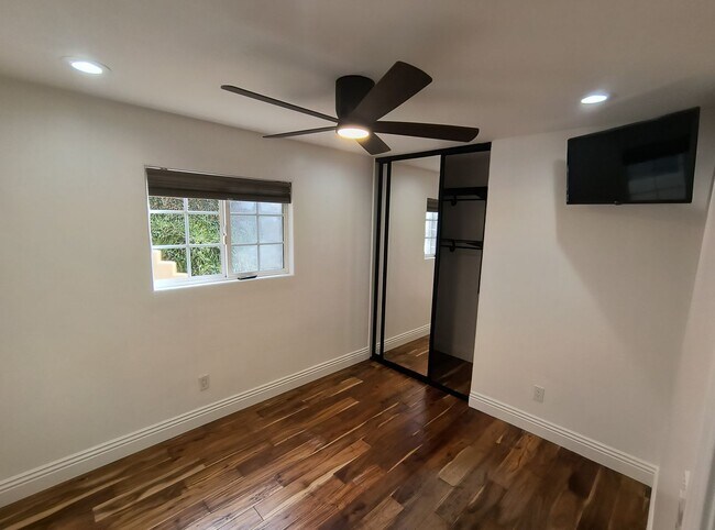 Building Photo - Upgraded Two Story Home - Bay Ho - View Lot - Central AC