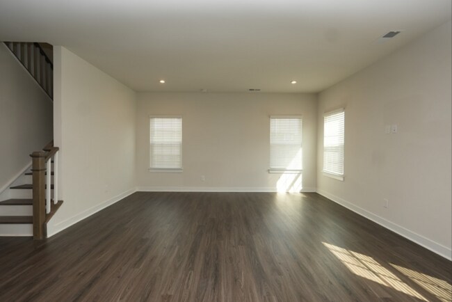 Building Photo - Wonderful 3BR 2BA Home w/ Upgraded Kitchen • Assigned Parking • Patio & Porch in Concord