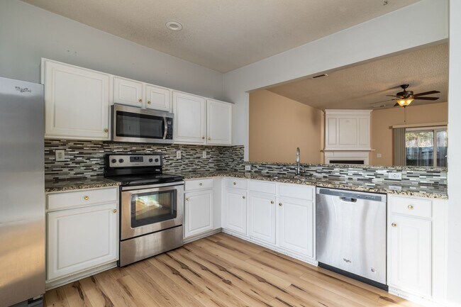 Building Photo - 3959 Katherine Way
