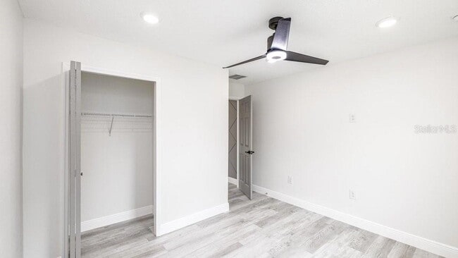 Building Photo - 1414 E Harding St