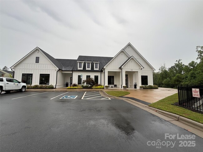 Building Photo - 6341 Ashton Pk Dr