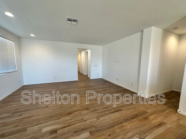 Building Photo - 14360 W Alameda Dr