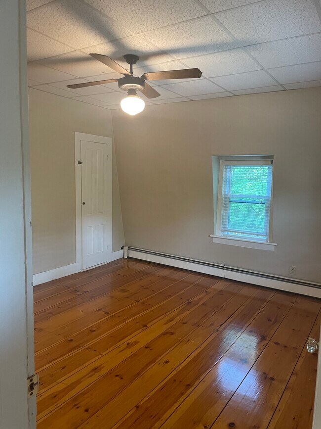 Building Photo - 42 Prospect St