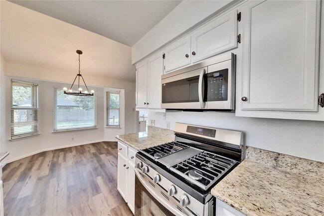 Building Photo - 3411 Monument Dr