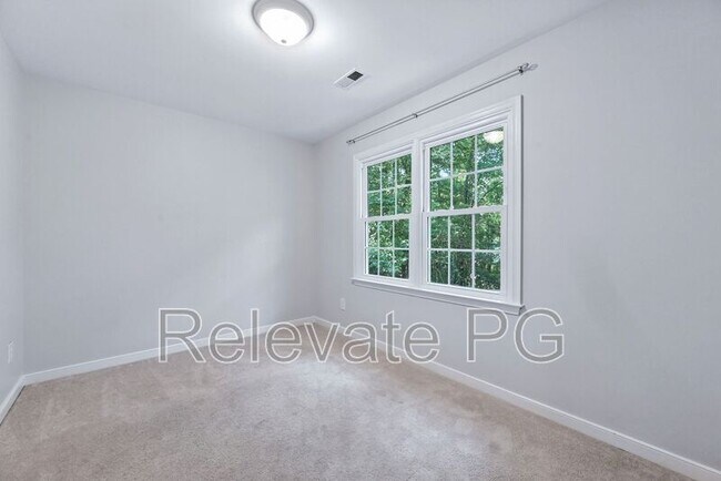 Building Photo - 2301 Strangford Ct