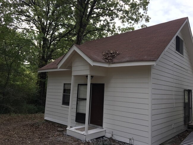 Building Photo - Renovated 1 Bedroom 1 Bath Loft for Rent!!